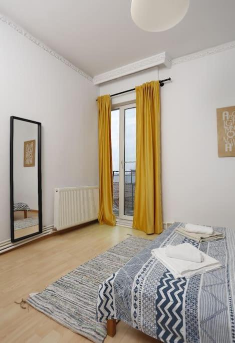 3 Bdrm Apartment In City Center Bucureşti Exterior foto